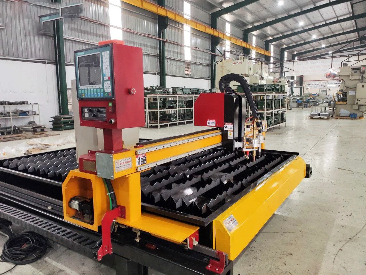 Máy Cắt CNC Plasma HV-2030